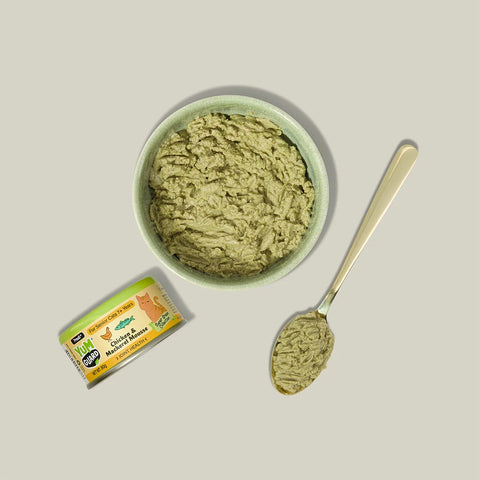 YumGuard Complete & Balanced Wet Food with Chicken & Mackerel Mousse to Support Joints Health for Senior Cats